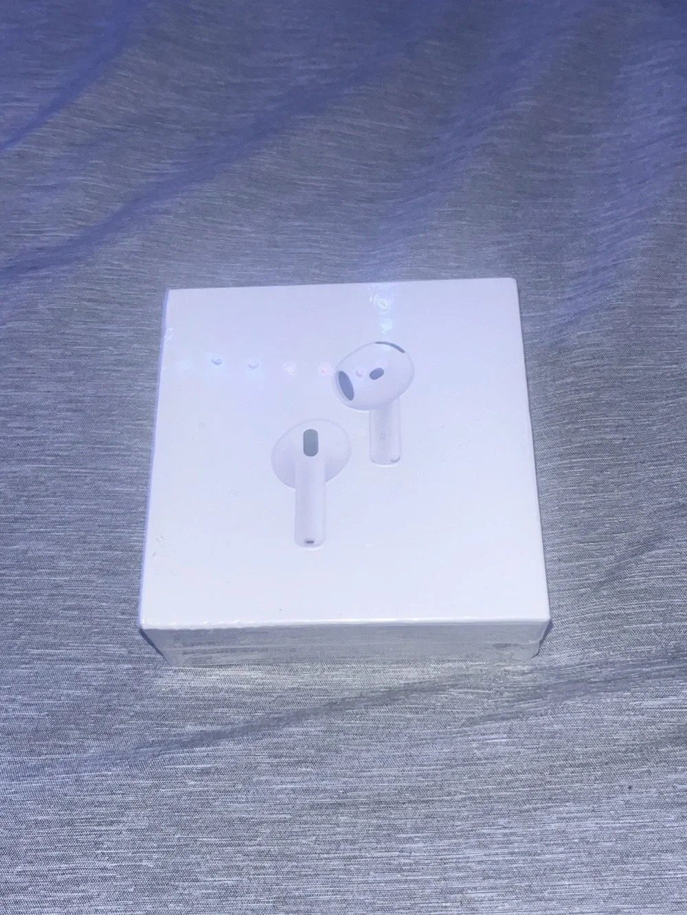 Apple AirPods Boxed Wireless Earbuds - White